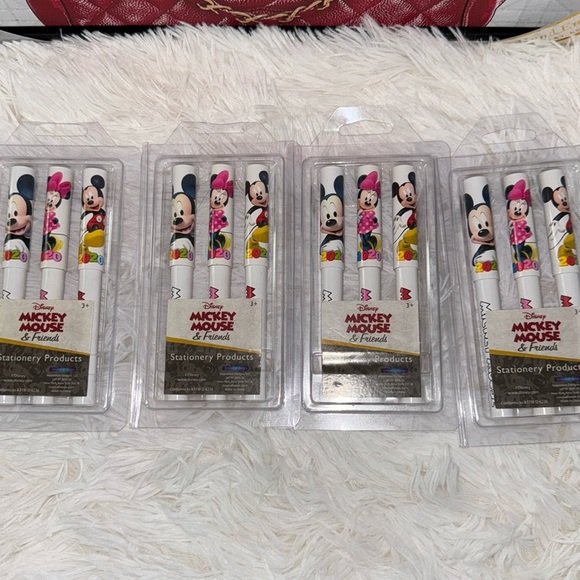 Other - 4 Pack Of Pens